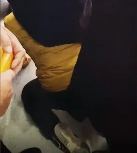 DƬ